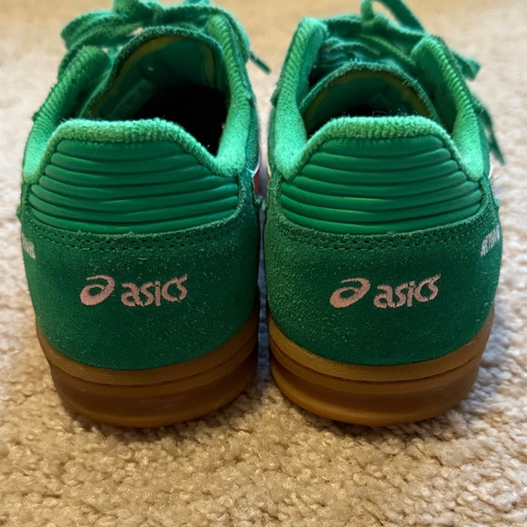 Asics Emerald and Rose Athletic Shoes - Picture 4 of 4